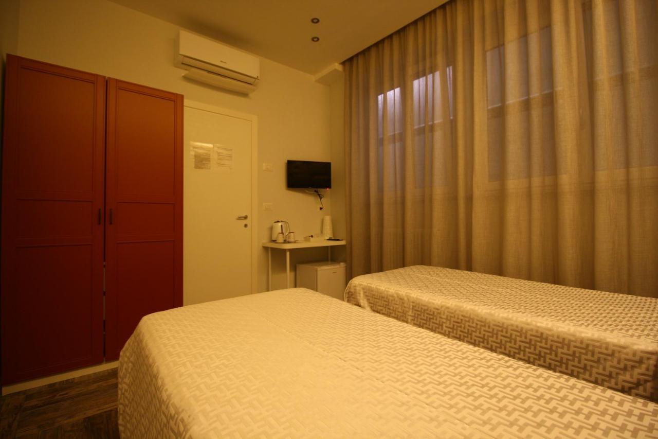 Recia Room Napels Buitenkant foto